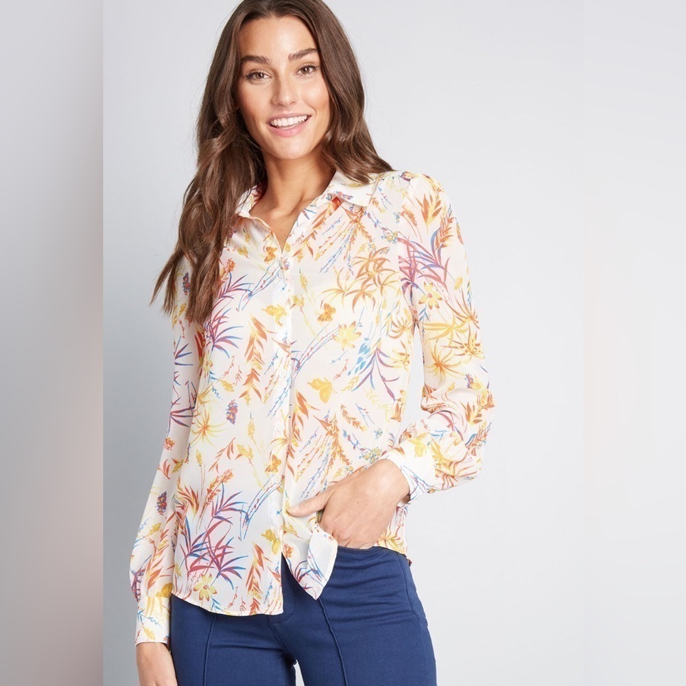 MODCLOTH Be Buzzworthy Sheer Button Front Top in Ivory Floral